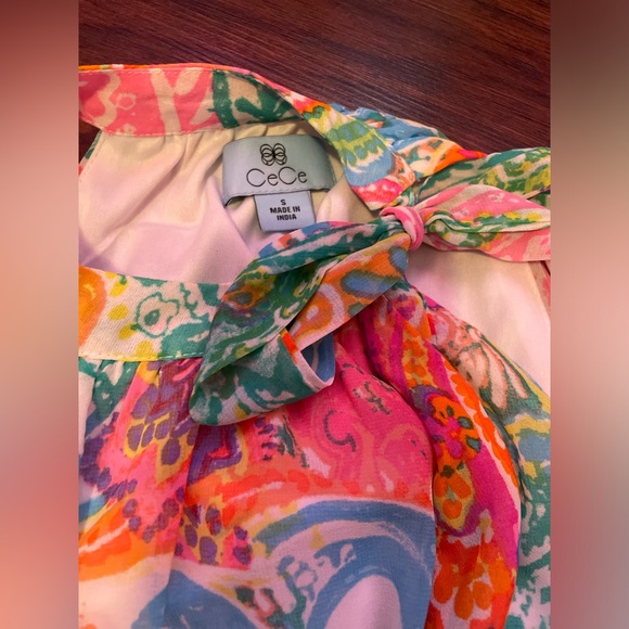 CeCe top - Picture 1 of 2